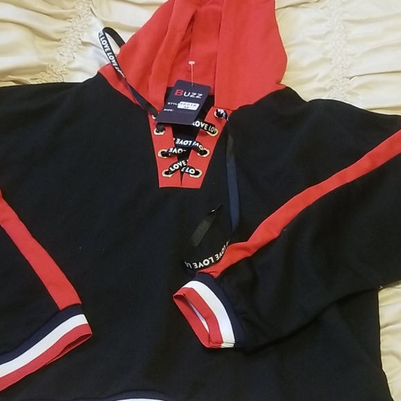 Sweater - Picture 3 of 3